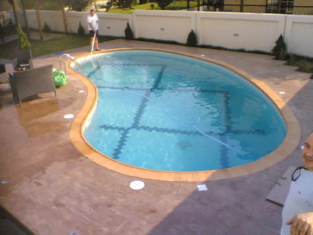 Faza e ndërtimit të pishinës