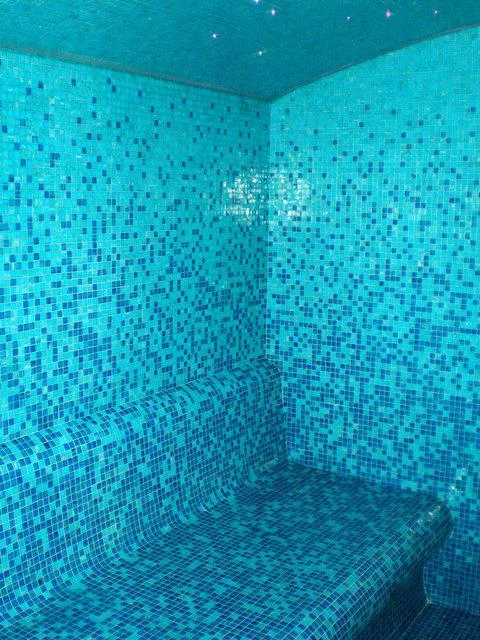 Rreshtimi i një dhome me avull të integruar