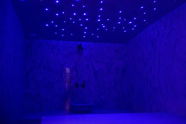 Iluminación de fibra en hammam