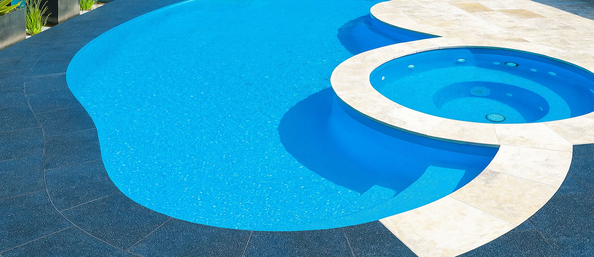 Distinctive pool design