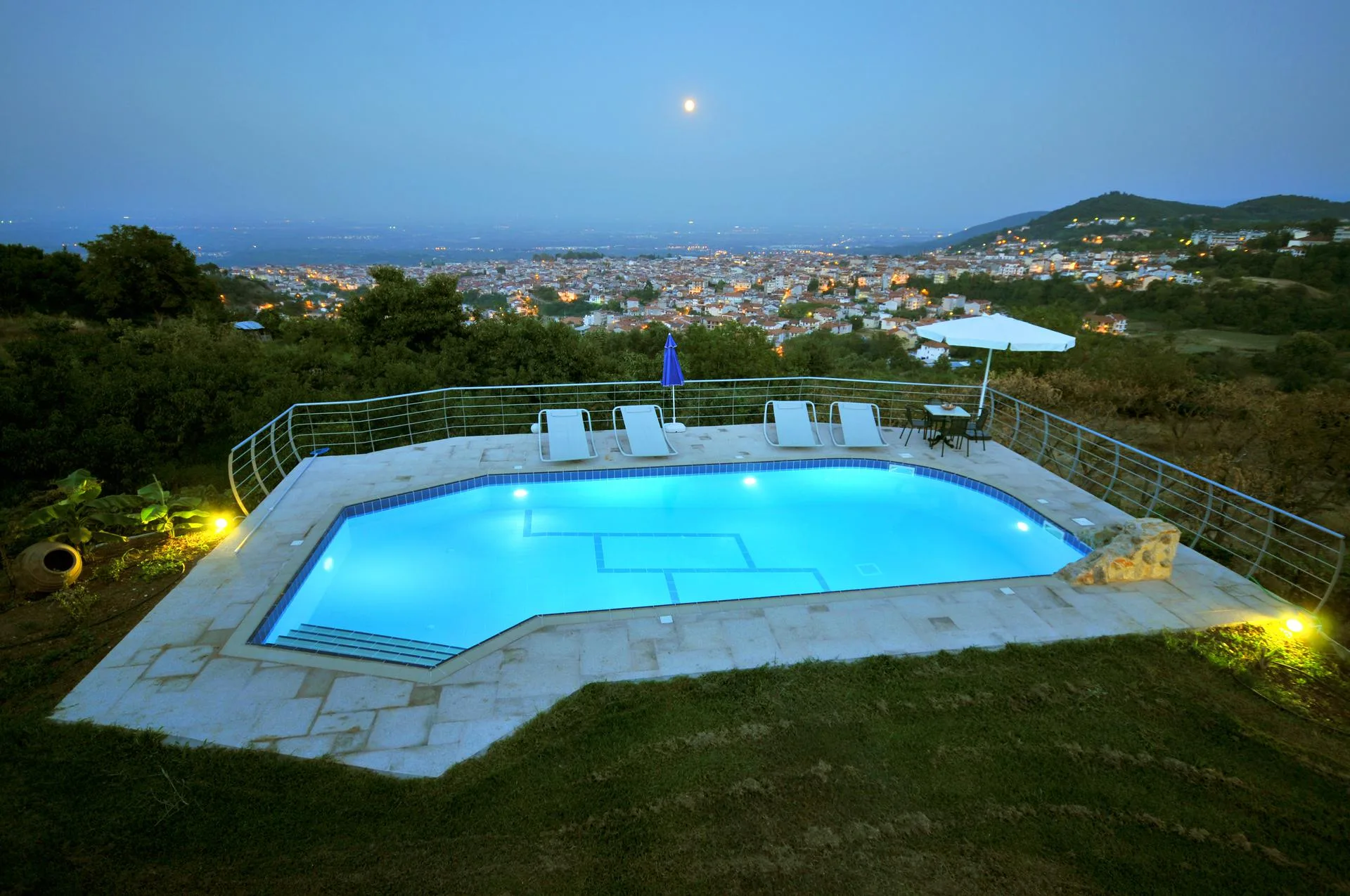 Piscina residencial - foto 2